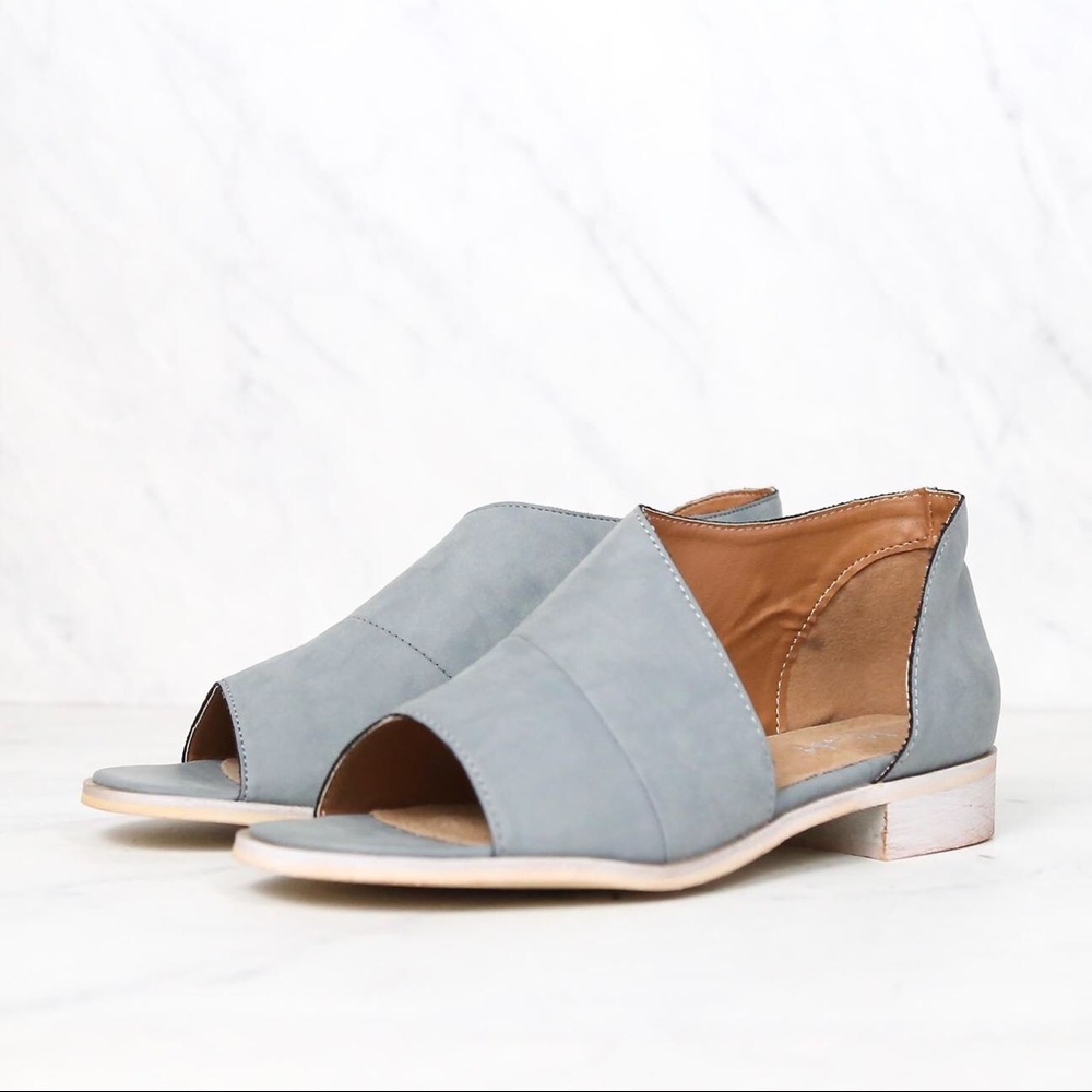 Boutique baby blue slide on flats